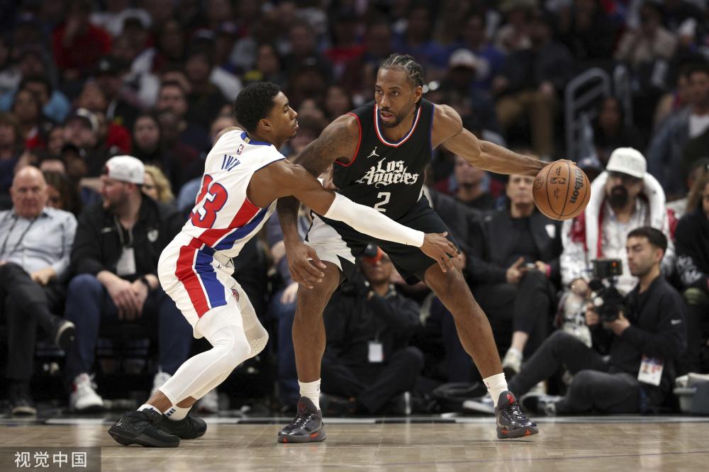 这位年轻选 这位年轻选