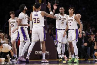 界杯紧密相 界杯紧密相